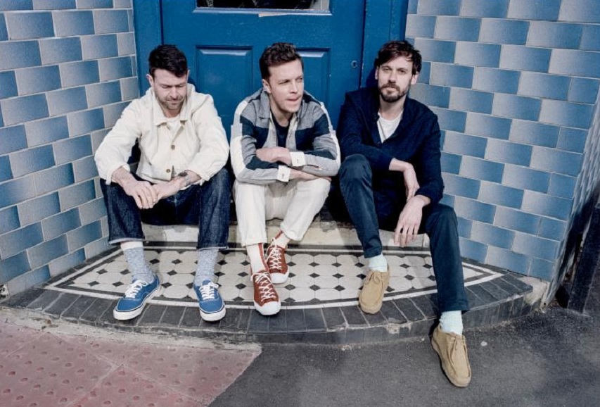 Friendly Fires: “Heaven Let Me In”